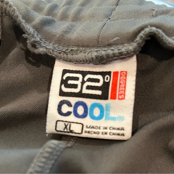 2 Men's Blue and Gray Shorts, XL - Picture 2 of 5